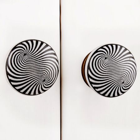 Black Spiral Ceramic Knob